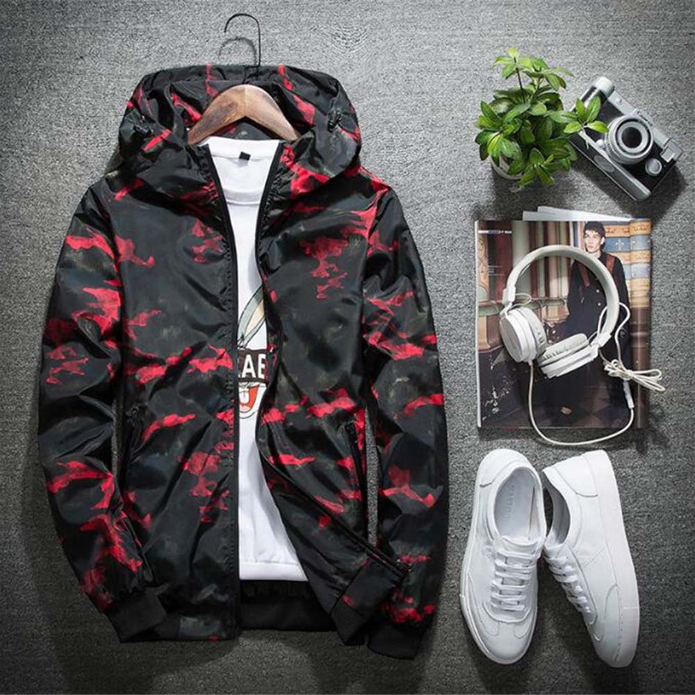 Discover the Versatility of the Camouflage Hooded Jacket